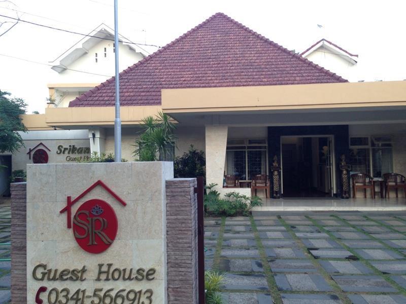 Srikandi Guesthouse マラン エクステリア 写真